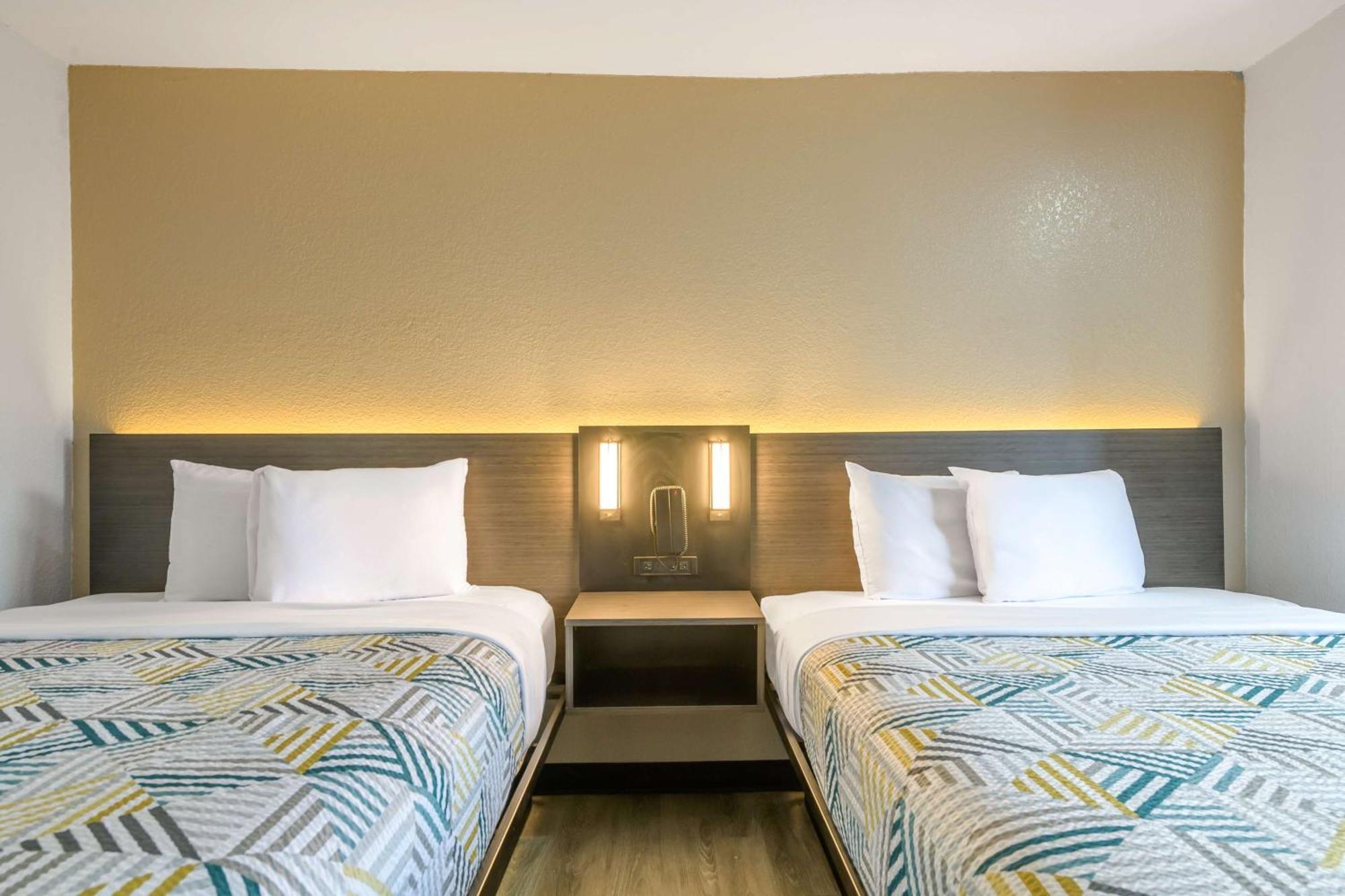 Motel 6 Columbus, Ga Columbus Airport Экстерьер фото